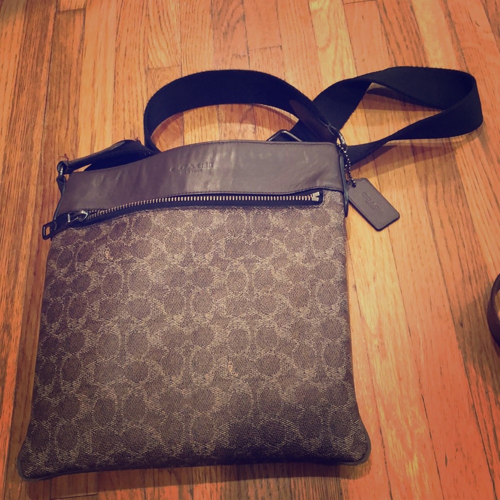 Large crossbody bag